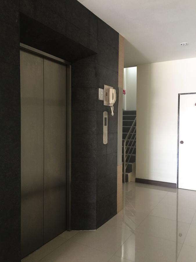 Thani Residence Chonburi Exterior foto